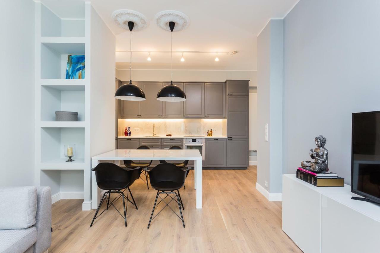 Apartment Unit Deluxe Centrum Plac Zbawiciela Hala Koszyki Warsaw